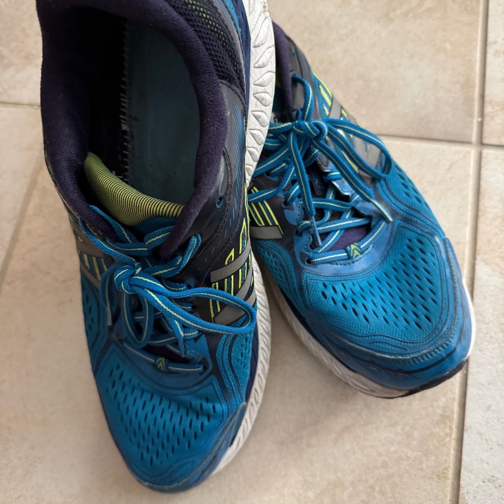 Men’s New Balance Sneakers